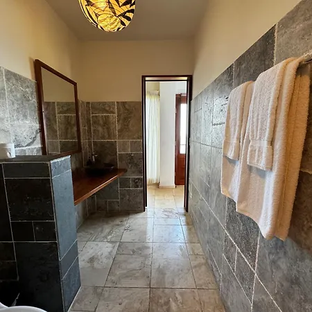 Ciel Y Miel Hotel Colon Exterior photo