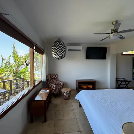Ciel Y Miel Hotel Colon Exterior photo