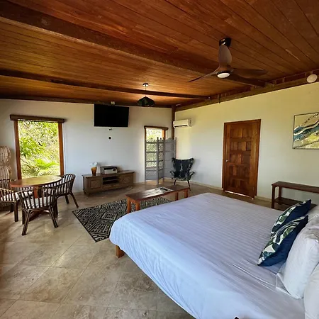 Ciel Y Miel Hotel Colon Exterior photo
