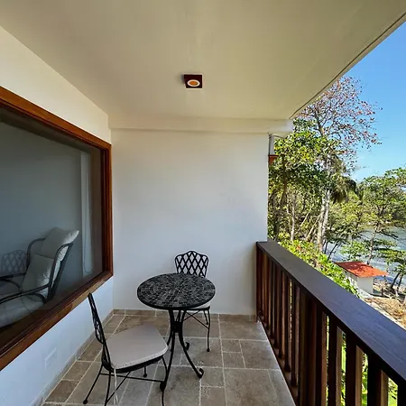 Ciel Y Miel Hotel Colon Exterior photo
